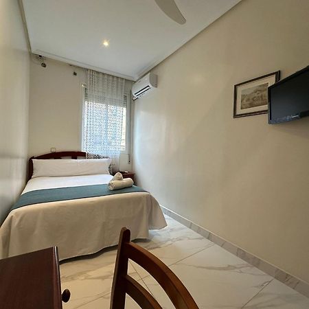 מדריד Hostal Villamanez מראה חיצוני תמונה