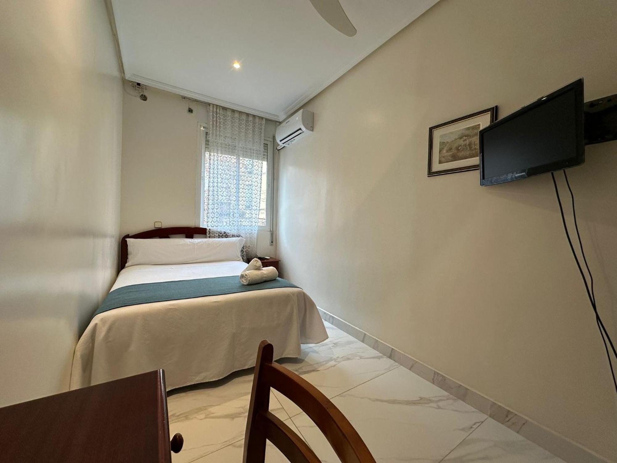 מדריד Hostal Villamanez מראה חיצוני תמונה