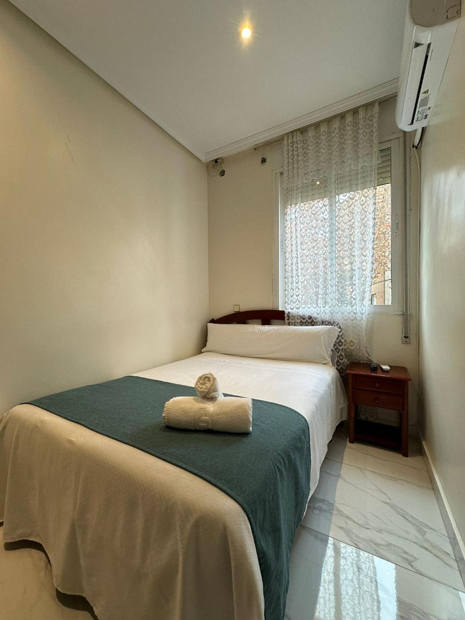 מדריד Hostal Villamanez מראה חיצוני תמונה